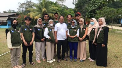 Mahasiswa Berbagai Universitas KKN di Desa Sadeng Leuwisadeng, Siap Publish Produk UMKM