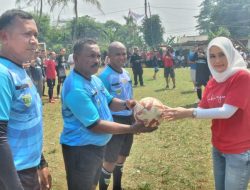 Sambut HUT RI Ke-78, Ria Marlisa Buka Trofeo Piala Bergilir Camat Sukaraja