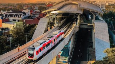 Catat! LRT Jabodebek Mulai Beroperasi 26 Agustus, Kasih Diskon Satu Bulan