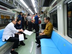 Untuk Kali Ketiga Jokowi Jajal LRT Jabodebek, Sampaikan Hal Ini