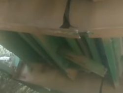 Hati-hati, Tiang Penyangga Jembatan Leuwiranji Rumpin Patah