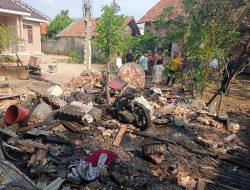 Dua Rumah Warga di Ciseeng Bogor Ludes Terbakar, Diduga Akibat Korsleting Listrik