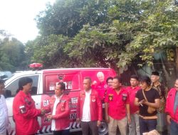 Adian Napitupulu Serahkan Bantuan 1 Unit Ambulance ke DPC PBB Kabupaten Bogor