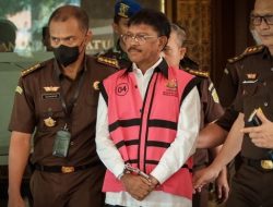 Johnny G Plate Dituntut Pidana Penjara 15 Tahun dan Denda Rp 1 miliar