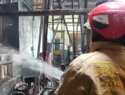 Pabrik Ban di Kedung Halang Kota Bogor Dilalap Si Jago Merah