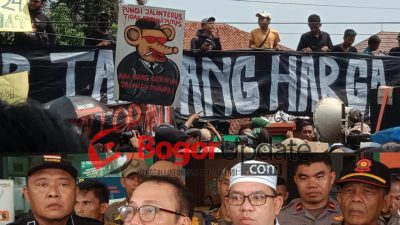 Kantornya Dikepung Berjam-jam Oleh Massa Demonstran, Camat Parung Panjang Akhirnya Buka Suara