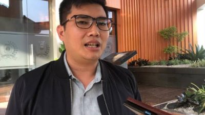 Sebelum Habis Masa Jabatan, Ketua Komisi II DPRD Sastra Winara Minta Iwan Setiawan Bereskan BUMD Bermasalah
