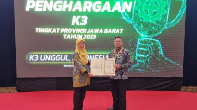 Konsisten Jaga Lingkungan Kerja Aman dan Sehat, PT SBI Pabrik Narogong Raih Penghargaan Zero Accident Award dan Platinum P2K3