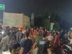 Viral di Medsos Truk Pengangkut Hasil Tambang Demo di Jalan Parung Panjang, Ini Kata Agus Ridho