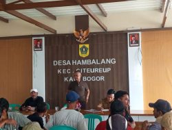 Puluhan Warga Hambalang Ontrog Kantor Desanya, Daman: Lahan Garapan Kami Diklaim Milik Seseorang