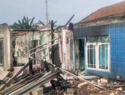 Akibat Arus Pendek, Rumah Ketua RW di Desa Tegal Kemang Hangus Terbakar