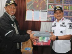 Asmawa Tosepu Tancap Gas, Berikan Bantuan Makanan Saat Monitor Pos Pam Nataru Cibinong