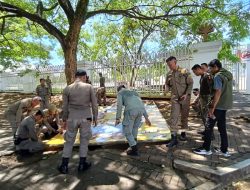 Bawaslu Kabupaten Bogor dan Satpol PP Babat 500 APK yang Langgar Aturan