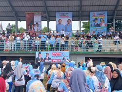 Senam Gemoy Caleg Muhammad Yusuf Kiat Disambut Ribuan Emak-emak