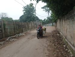 Warga Pertanyakan Proyek Rekontruksi Jalan Bojong Sempu-Iwul yang Mangkrak, Pemborong Nyerah?