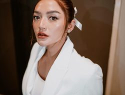 Bikin Pecah! Lagu Lagi Syantik Milik Siti Badriah Tembus 700 Juta Views, Dapat Rekor MURI