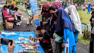 Katar Desa Ciburayut bersama PKBM Ibnu Rusy Gelar Senam Massal dan Bazar Rakyat