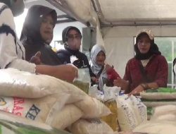 Ratusan Warga Tajurhalang Serbu Bazar Murah yang digelar Pengembang Perumahan Emerald
