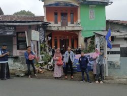 Sambut Ramadhan, Katar Ciburayut Bagikan 100 Paket Takjil ke Pengguna Lalu Lintas