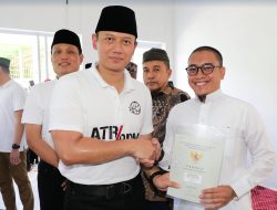 Sebut Tidak Ikhlas Tanah Rumah Ibadah Dirampas Mafia, Mentri AHY Serahkan Serifikat Masjid Alwalidin Gowa