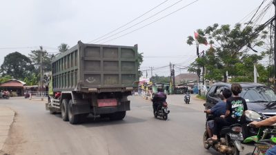 Lapor Pak Kadishub, Truk Tronton Sering Melintas tapi Traficlight Ciseeng Tidak Berfungsi