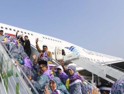Ibadah Haji 2024, Indonesia Berangkatkan 241 Ribu Jemaah, Ada 554 Kloter dan Tiga Bandara Layani Fasttrack
