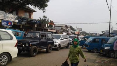 Kemacetan di Parung Tak Kunjung Usai, Warga Berharap Bupati 2024 Nanti Bisa Bangun Terminal