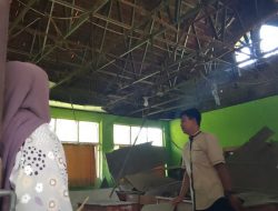 Sudah Lapor Disdik dan DPRD, Atap Plafon Ruang Kelas SDN Cipinang 3 Rumpin yang Ambruk Belum Juga Diperbaiki