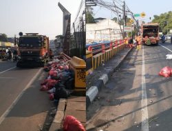 Waduh!!! Jalan Raya Parung jadi Incaran Tempat Buang Sampah Warga Depok