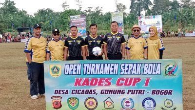 Turnamen Sepak Bola Kades Cup Ke-1 Resmi Dibuka, Dian Hermawan: Sebagai Ajang Silaturahmi