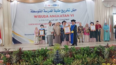 Santri SMPIT Al Fityan Boarding School Bogor Angkatan VI Diwisuda, Ini Pesan Kepala Sekolah