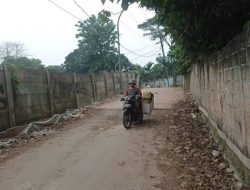 Sempat ditinggal pemborong, Warga Desa Iwul Parung Desak Pemkab Bogor Lanjutkan Pembangunan Jalan Bojong Sempu-Iwul