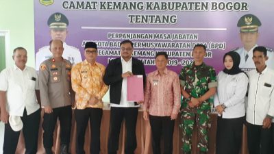 68 Anggota BPD di Kecamatan Kemang Terima SK Perpanjangan Masa Jabatan