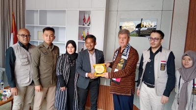 Teken MoU Bantu Korban Agresi Israel, Dubes Palestina Zuhair Al-Shun Kunjungi Kantor INH di Cileungsi