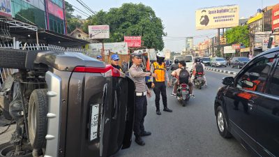 Kecelakaan di KS Tubun Kota Bogor, Sopir Pajero Sport Microsleep Tabrak Pemotor dan Terguling