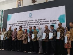 Hendry Ch Bangun Sambut Positif Pengukuhan 11 Anggota Komite Tanggung Jawab Perusahaan Platform Digital