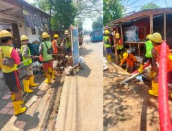 Tingkatkan Mutu Kehandalan, PLN Gunung Putri Lakukan Penarikan Jaringan SKTM Sepanjang Desa Sentul-Karang Asem Barat