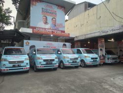 Komitmen Melayani Masyarakat, Ipeck Bagikan 4 Mobil Siaga