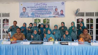 Dukung Sabet Juara di Tingkat Jabar, Siti Chomzah Asmawa Berikan Pembinaan Kepada TP-PKK Desa Wanaherang
