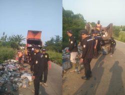 Pemcam Tajurhalang dan Satgas Bersihkan Tumpukan Sampah Jalan Bomang, Ivan: Kita Tangkap Pelakunya