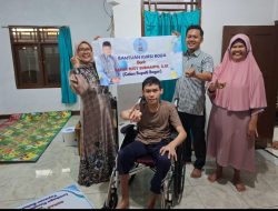 Bantu Penyandang Disabilitas, Suara Muda Istimewa Salurkan 3 Kursi Roda dari Cabup Rudy Susmanto