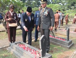 Jelang Hari Pahlawan ke-79, Pemkab Bogor Gelar Ziarah ke Taman Makam Pahlawan Pondok Rajeg