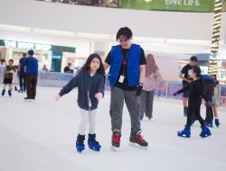 Liburan Akhir Tahun, Cibinong City Mall Hadirkan Wahana Ice Skating Atlantis Odyssey