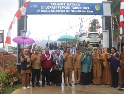 Pemkab Bogor Terima Tim Verifikasi Akhir P2WKSS Jabar di Desa Cibunian