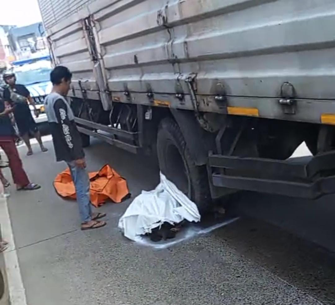 Truk Fuso Tabrak 2 Sepeda Motor di Jalan Raya Bocimi, 1 Penumpang Wanita Tewas Terlindas
