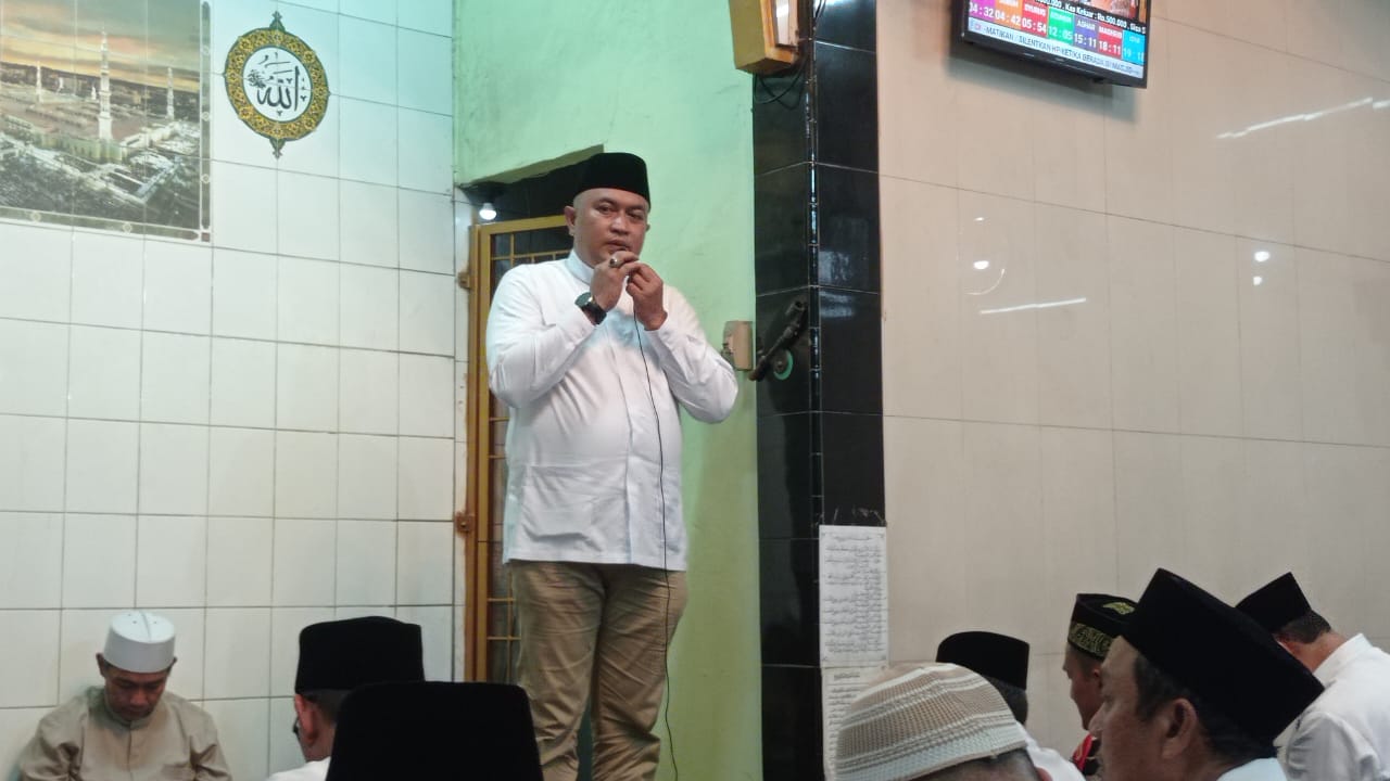 Bupati Rudy Susmanto Tarling Perdana di Masjid Al-Manshur Cibinong, Ini Pesan Spesialnya