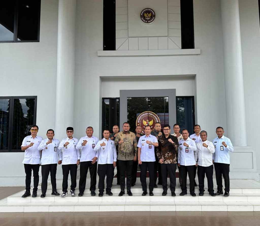 Ketua DPRD Sastra Winara Bareng Bupati Bogor Terpilih Rudy Susmanto Kunjungi Puslola Kawasan IPSC, Ini Tujuannya