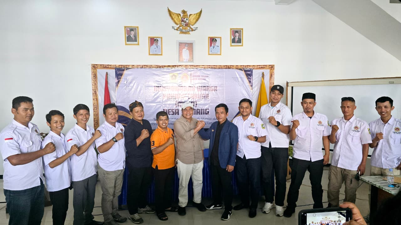 Idris Hakim Kembali Nahkodai Katar Desa Kemang 2025-2030