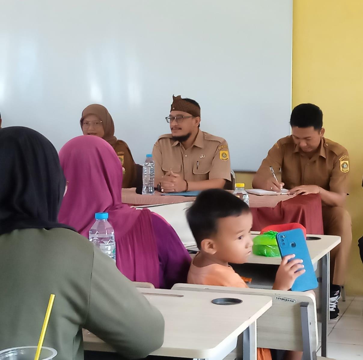 Ratusan Wali Murid SMPN 4 Gunung Putri Ngeluh, Uang Perpisahan Rp 230 Juta Belum Dikembalikan
