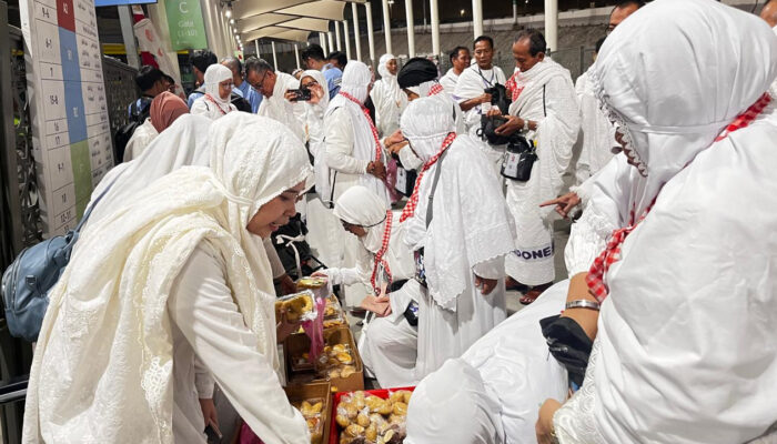 Menikmati Jajan Pasar Indonesia di Terminal Syib Amir Makkah, Ada Onde-onde hingga Bakso